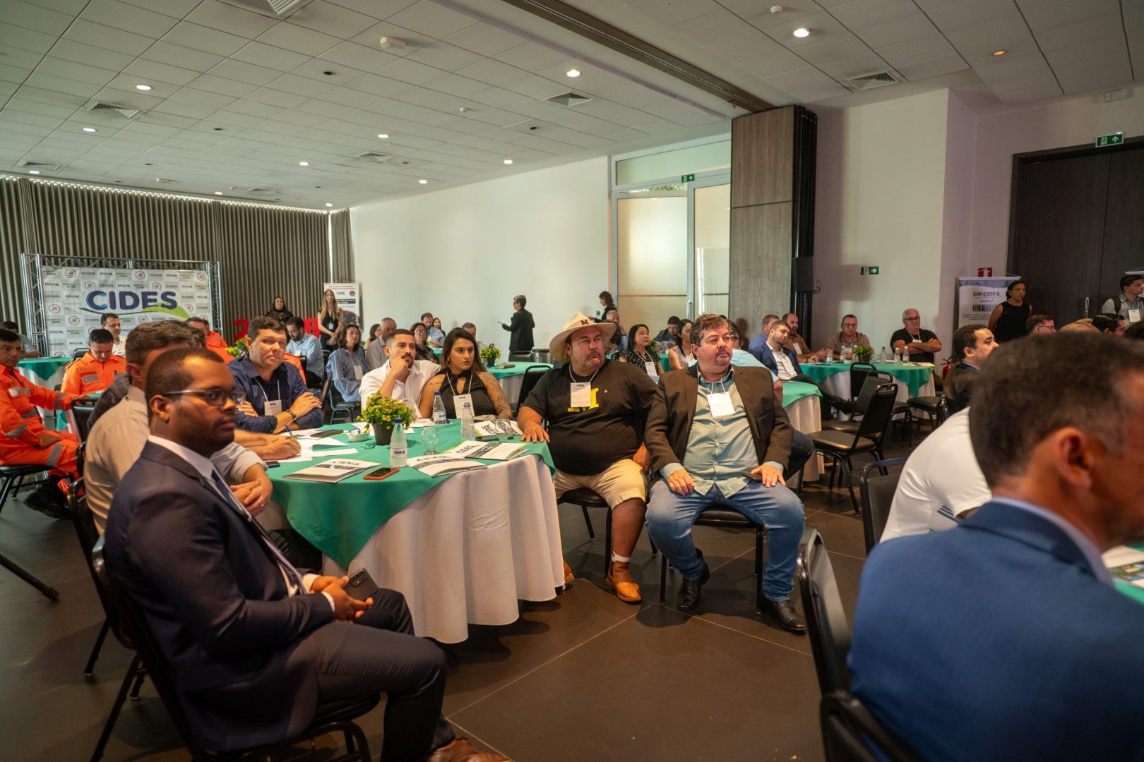 LUIZCROSARA 34988442828