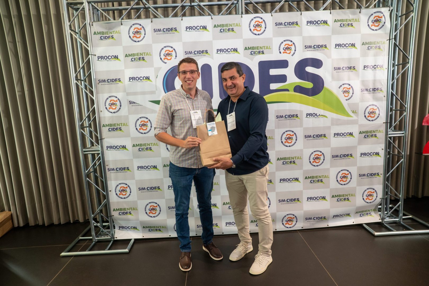 LUIZCROSARA 34988442828